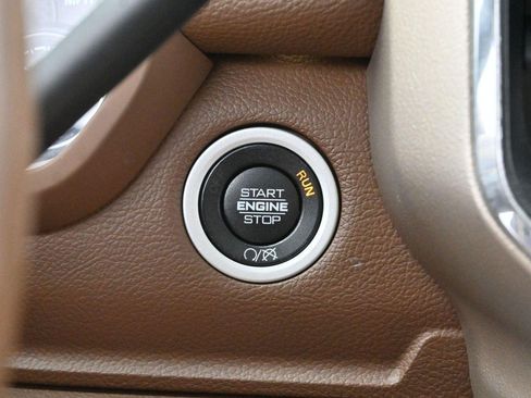 Used 2019 RAM 2500 Laramie AWD/4WD image 26