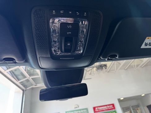 Used 2021 Mercedes-Benz GLE 350 4MATIC image 28