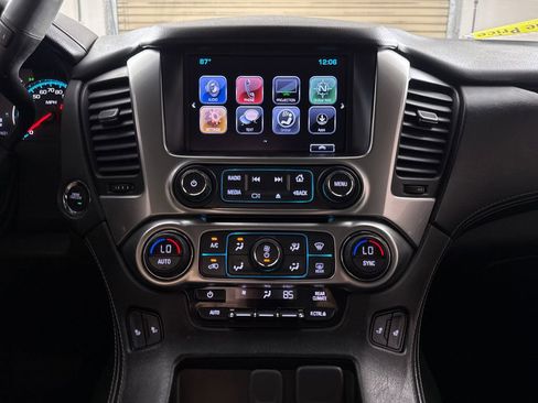 Used 2017 Chevrolet Tahoe LT w/ Luxury Package RWD image 17