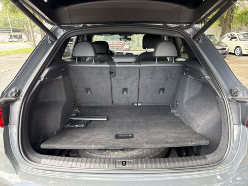 Used 2020 Audi Q3 2.0T Premium image 28