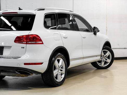 Used 2014 Volkswagen Touareg VR6 AWD/4WD image 13