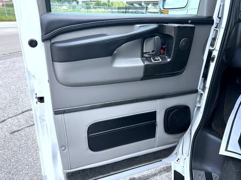 Certified 2013 Chevrolet Express 1500 RWD image 10