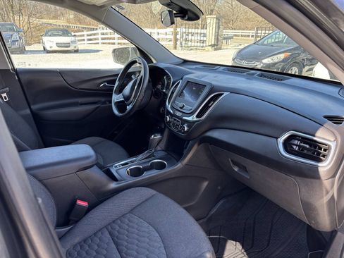 Used 2020 Chevrolet Equinox LT w/ Driver Convenience Package FWD image 6