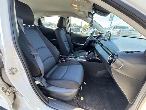 Used 2017 Toyota Yaris iA FWD image 6