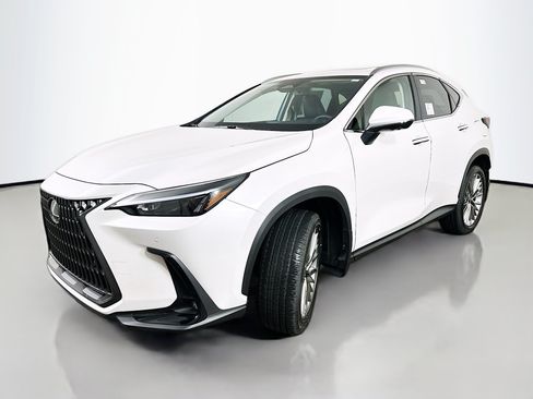 Used 2025 Lexus NX 350 AWD w/ Accessory Package (2T) image 3