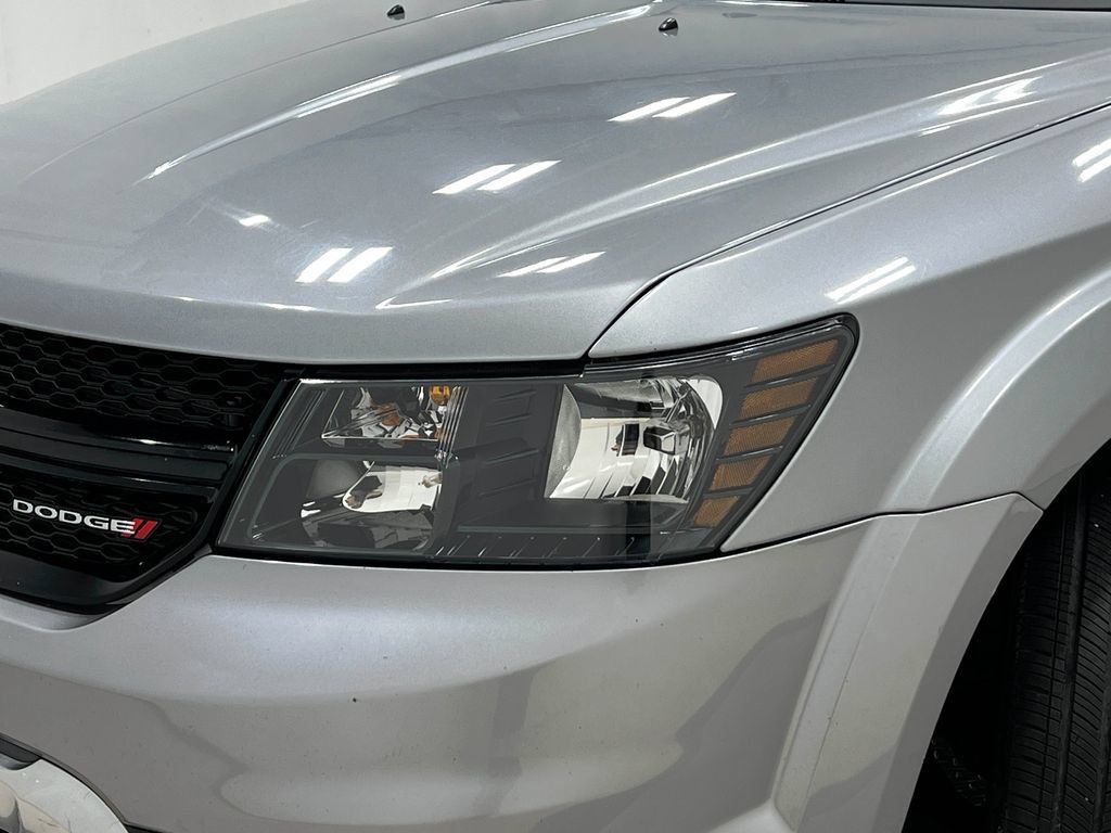 Used 2018 Dodge Journey Crossroad AWD/4WD image 33