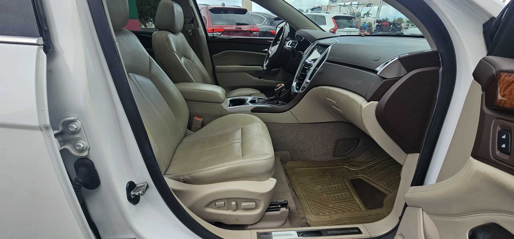 Used 2016 Cadillac SRX Luxury FWD image 24
