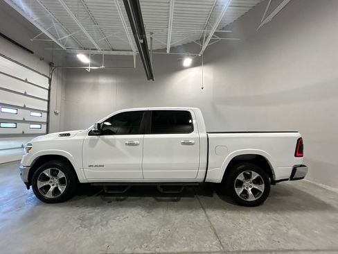 Used 2022 RAM 1500 Laramie AWD/4WD image 9