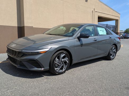 New 2026 Hyundai Elantra Sport image 10