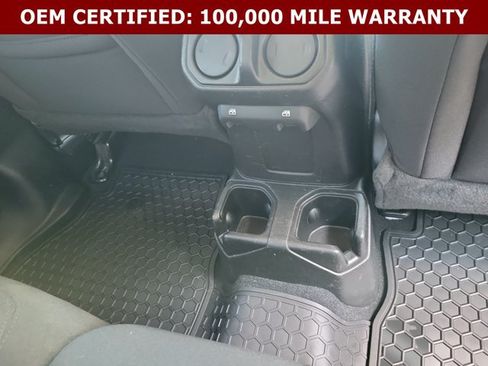 Used 2023 Jeep Gladiator Sport AWD/4WD image 17