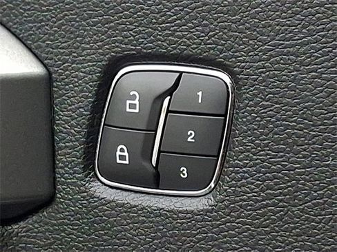 Used 2019 Ford F350 Platinum w/ Platinum Ultimate Package image 28