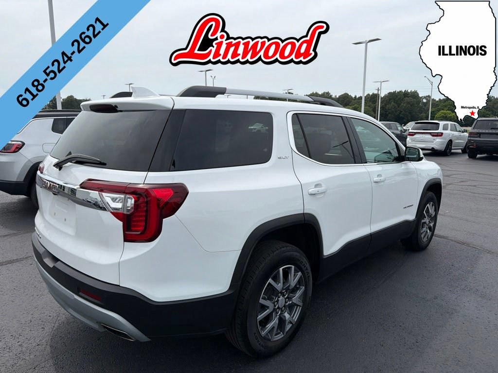 Used 2023 GMC Acadia SLT w/ Preferred Package FWD image 4