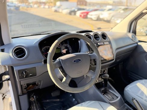 Used 2012 Ford Transit Connect XLT image 9