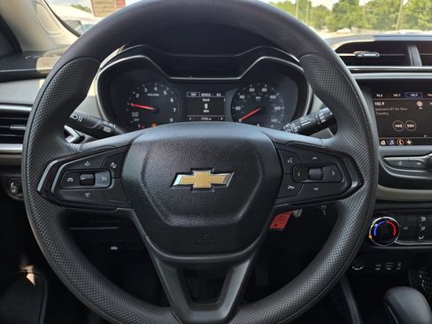 Used 2022 Chevrolet TrailBlazer LS FWD image 20