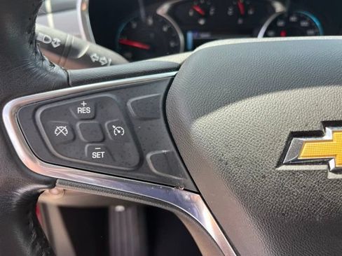 Used 2018 Chevrolet Equinox Premier FWD image 20