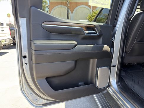 Used 2024 Chevrolet Silverado 1500 High Country w/ High Country Premium Package AWD/4WD image 22
