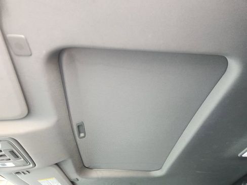 Used 2023 GMC Sierra 1500 SLT image 26