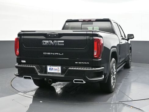 Used 2023 GMC Sierra 1500 Denali Ultimate image 11