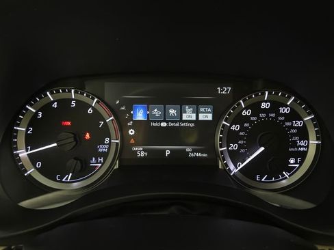 Used 2023 Toyota Highlander XLE image 24