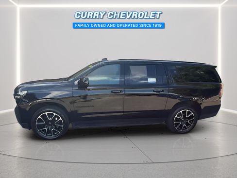 Used 2023 Chevrolet Suburban RST w/ Luxury Package AWD/4WD image 7