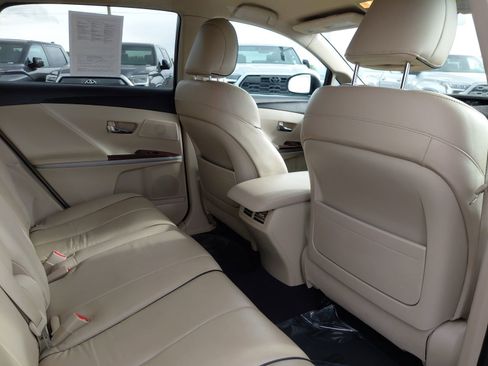 Used 2009 Toyota Venza AWD image 24