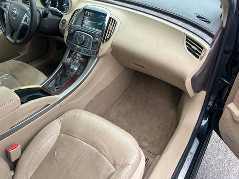 Used 2010 Buick LaCrosse CXS w/ Touring Package image 5