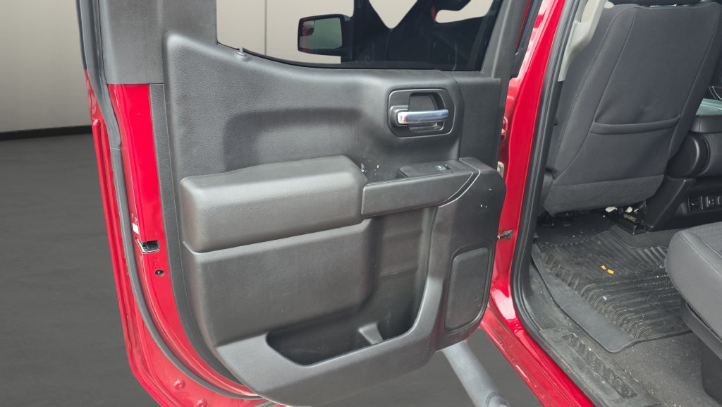 Used 2022 Chevrolet Silverado 1500 LT RWD image 14