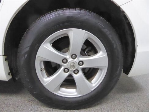 Used 2016 Toyota Sienna L image 28