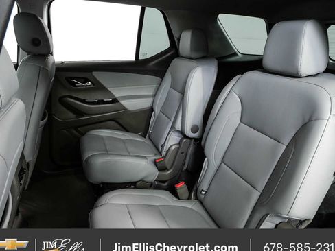 Certified 2021 Chevrolet Traverse LT AWD/4WD image 17
