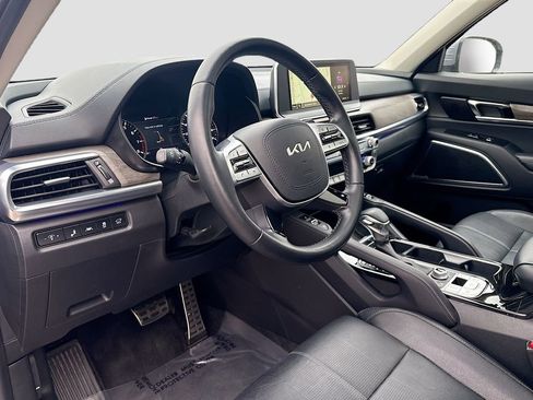 Used 2022 Kia Telluride SX w/ Nightfall Edition Package AWD/4WD image 9