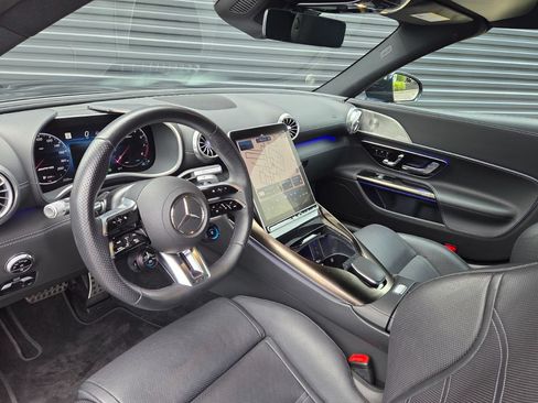 Used 2023 Mercedes-Benz SL 43 AMG image 4