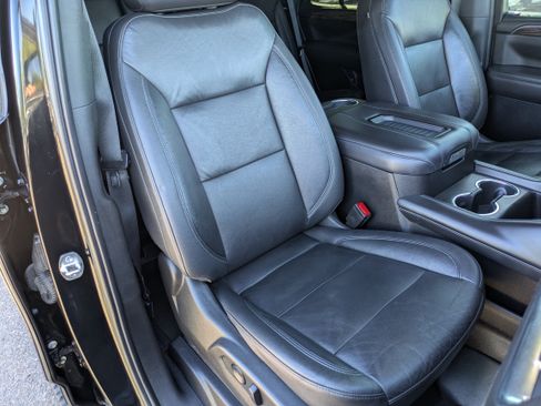 Used 2021 Chevrolet Tahoe Z71 image 10