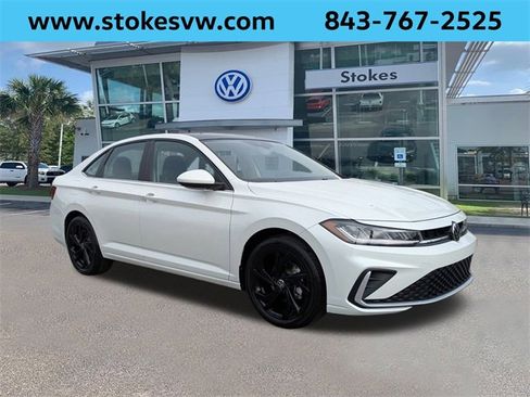 New 2026 Volkswagen Jetta SE image 1