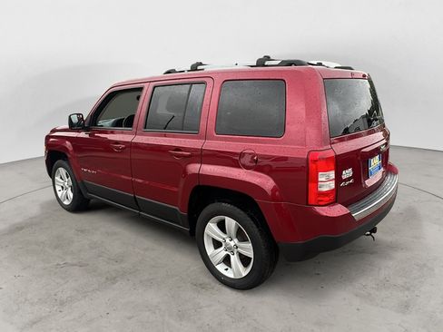 Used 2014 Jeep Patriot Limited w/ Sun/Sound Group AWD/4WD image 4