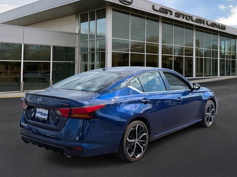 Used 2024 Nissan Altima 2.5 SR image 3