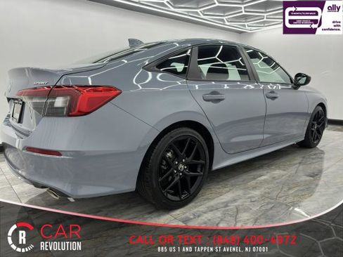 Used 2024 Honda Civic Sport image 9