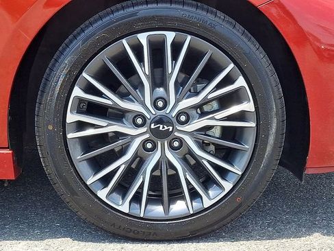 Used 2023 Kia Forte GT-Line w/ GT-Line Premium Package FWD image 8
