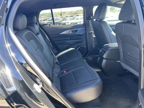 Used 2025 Chevrolet Equinox EV LT w/ Convenience Package image 26