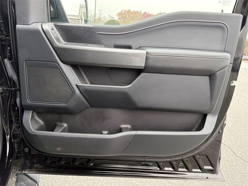 Used 2022 Ford F150 XLT w/ Equipment Group 302A High image 13