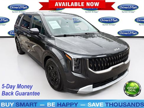 Used 2025 Kia Carnival FWD image 1