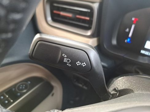 Used 2025 Ford Maverick Lariat w/ 4K Tow Package image 18