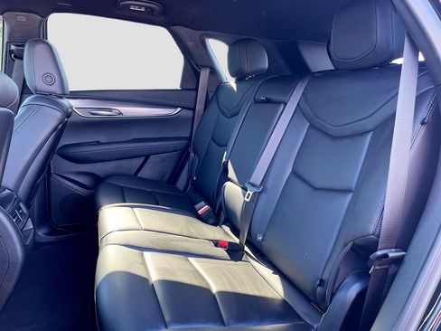 Used 2025 Cadillac XT5 Luxury w/ LPO, Floor Liner Package AWD/4WD image 25
