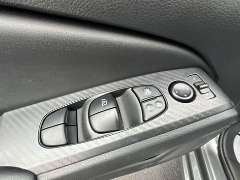 Used 2025 Nissan Altima 2.5 SV image 13