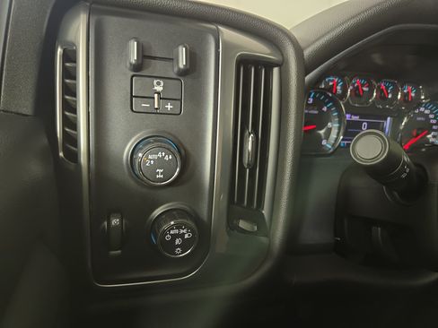 Certified 2018 Chevrolet Silverado 1500 LT w/ Rally 2 Edition AWD/4WD image 25