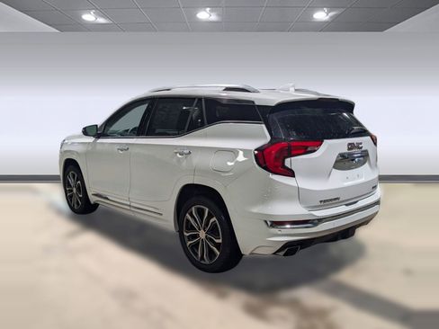 Used 2020 GMC Terrain Denali w/ Denali Premium Package image 3
