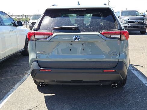 Used 2021 Toyota RAV4 XLE w/ Carpet Mat Package (TMS) AWD/4WD image 6