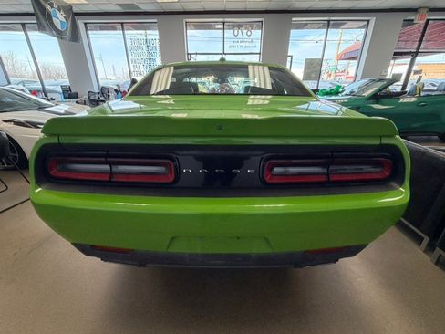 Used 2017 Dodge Challenger GT w/ Driver Convenience Group image 10