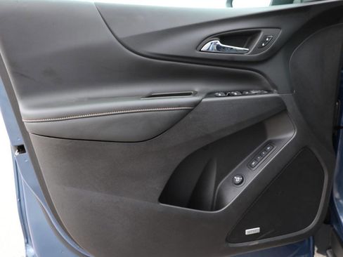 Used 2024 Chevrolet Equinox Premier AWD/4WD image 12