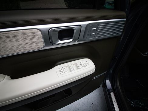 Used 2025 Hyundai Santa Fe Calligraphy FWD image 15
