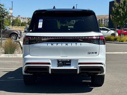 New 2026 INFINITI QX80 Autograph w/ Premium Cargo Package AWD/4WD image 4